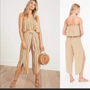 ! Nwt! Faithfull the Brand Caicos top